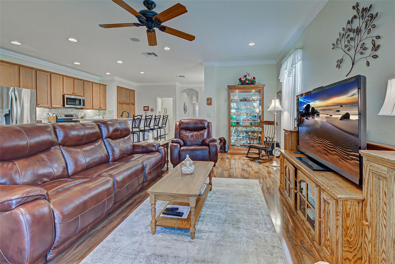 Image 10 of 62 For 5216 Athens Way