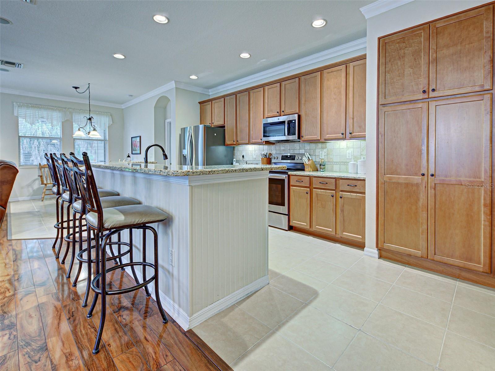 Image 14 of 62 For 5216 Athens Way