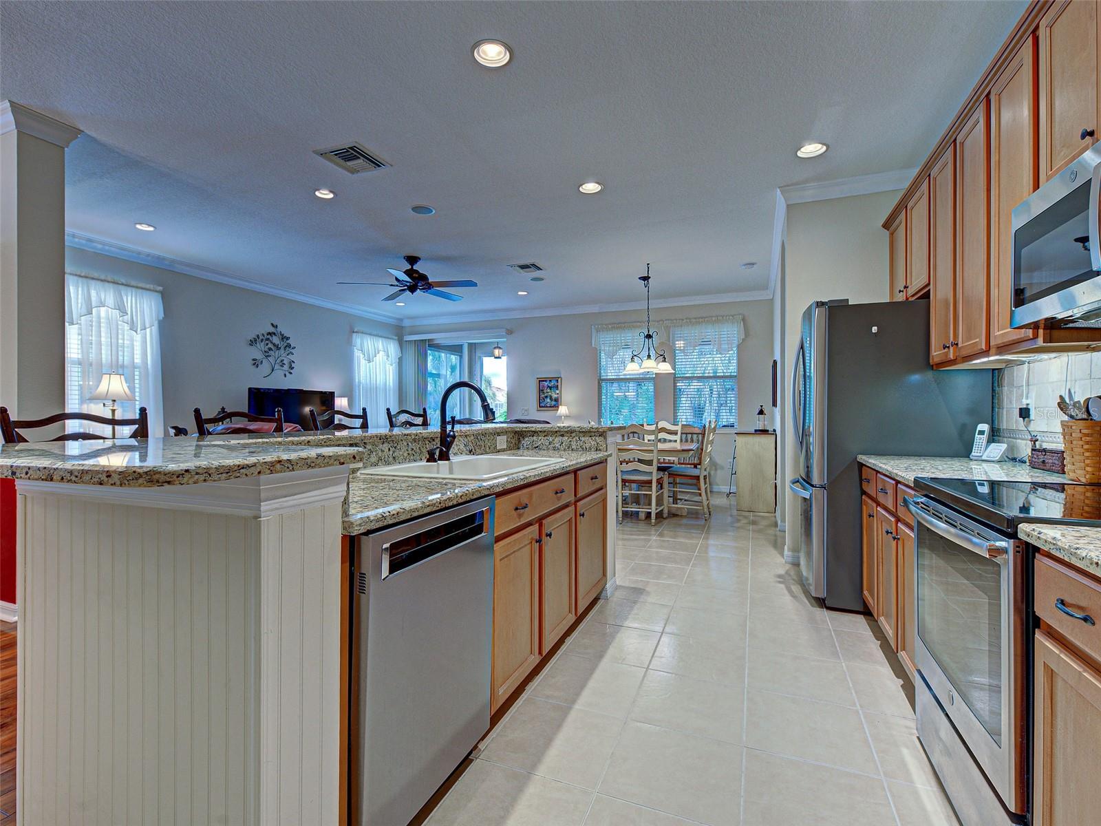 Image 16 of 62 For 5216 Athens Way