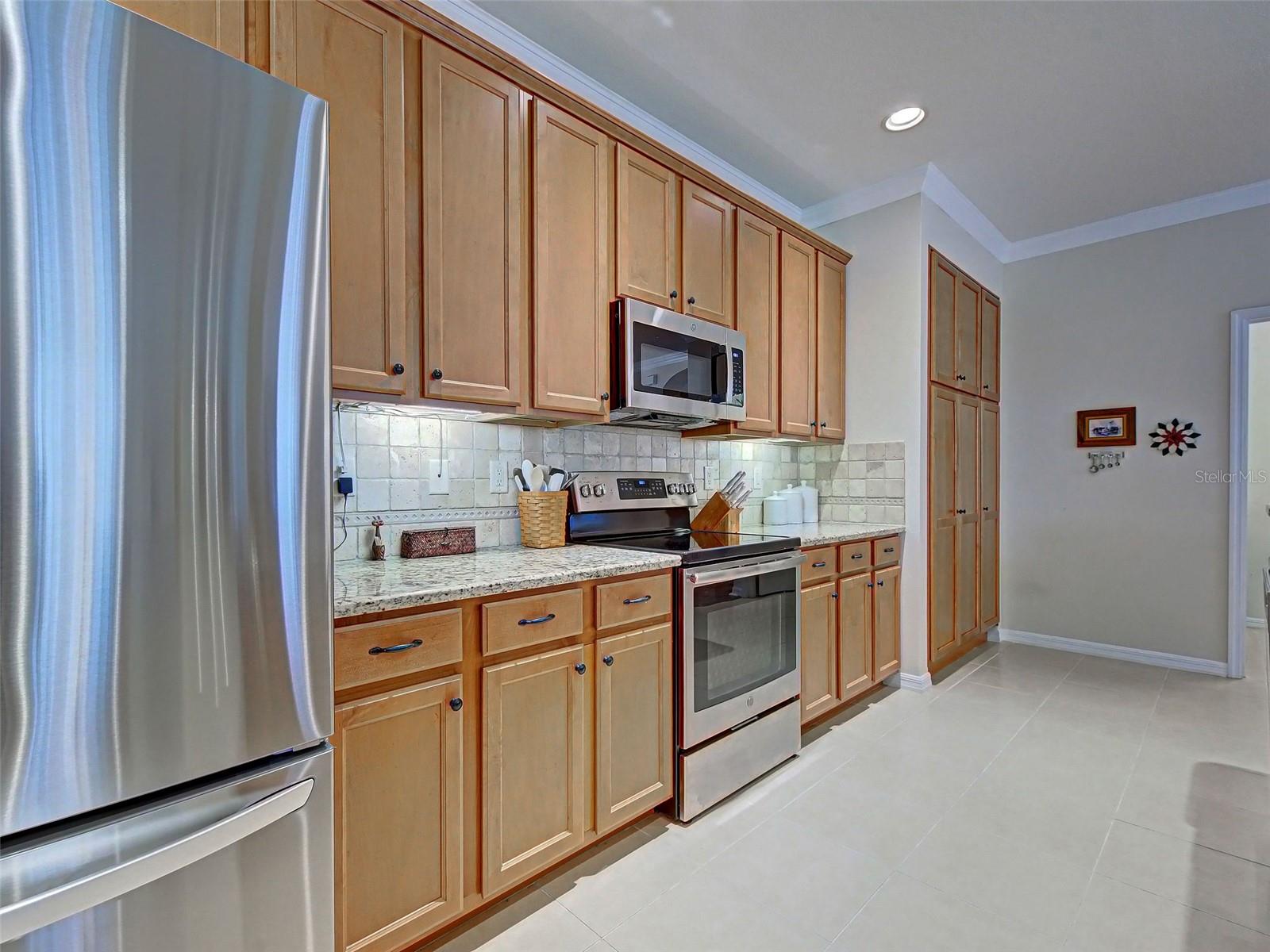 Image 18 of 62 For 5216 Athens Way