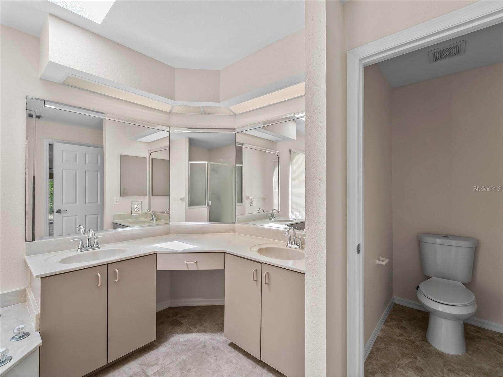 Image 17 of 34 For 1392 Blaisdell Street