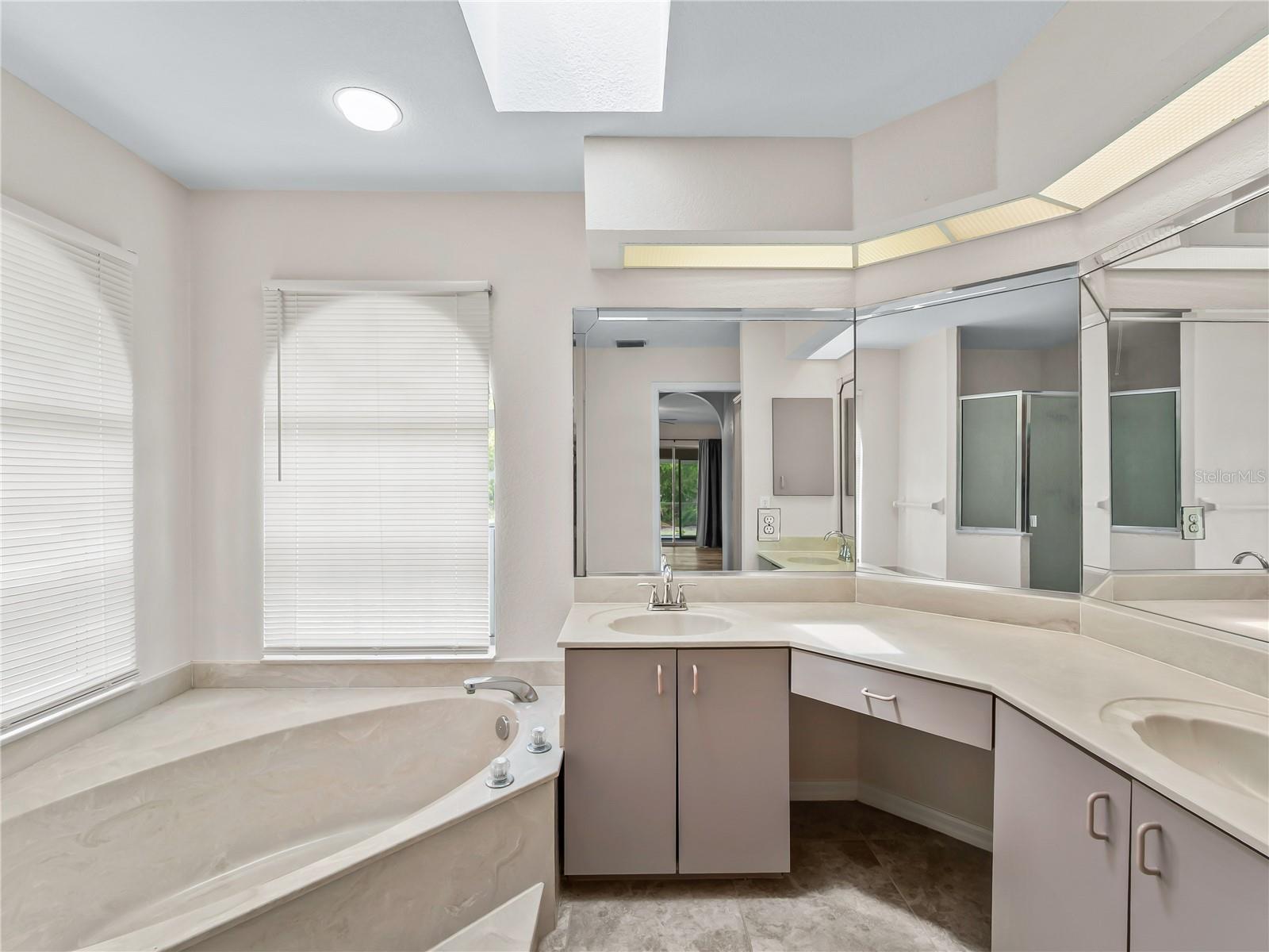 Image 18 of 34 For 1392 Blaisdell Street