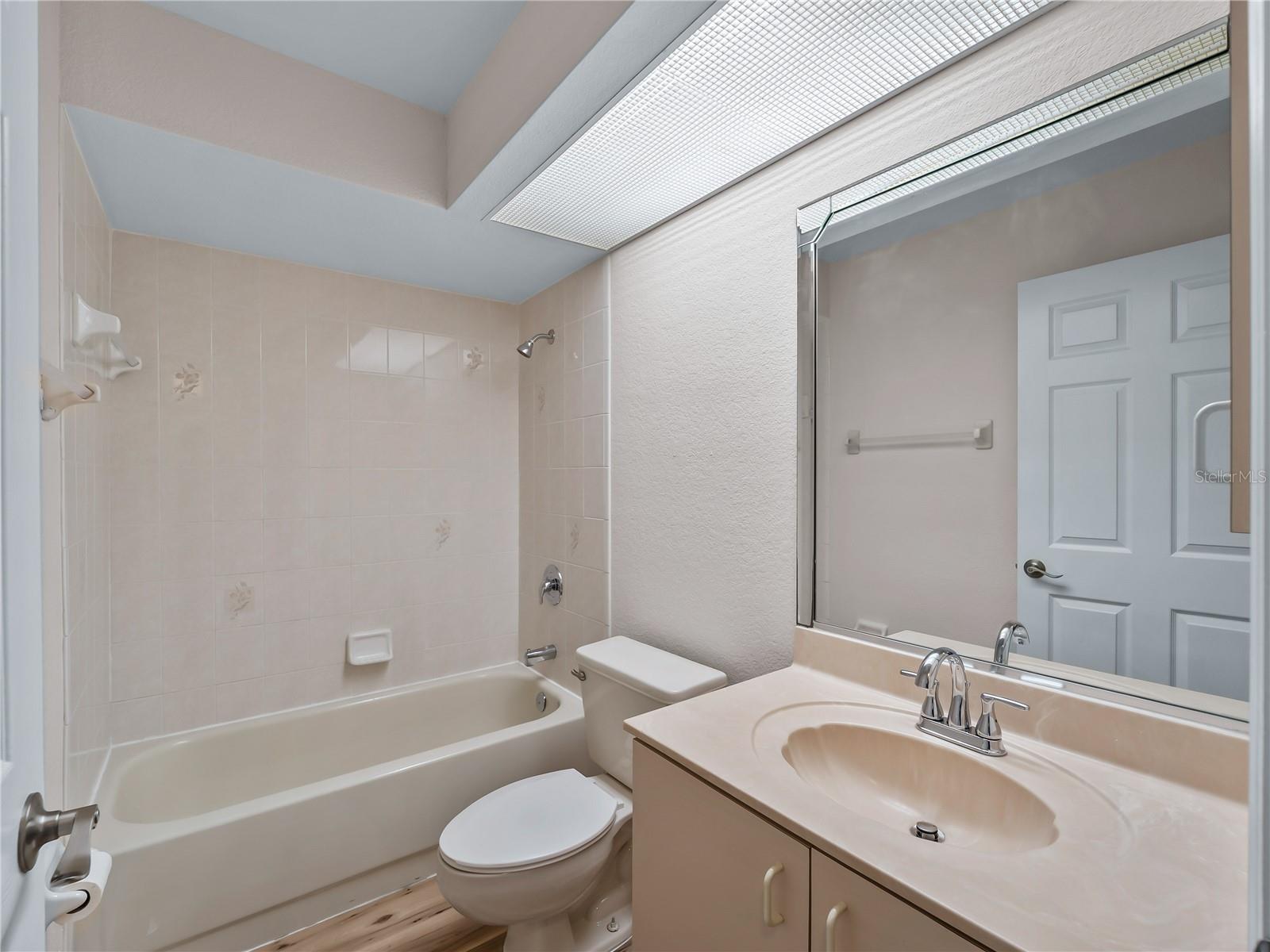 Image 23 of 34 For 1392 Blaisdell Street