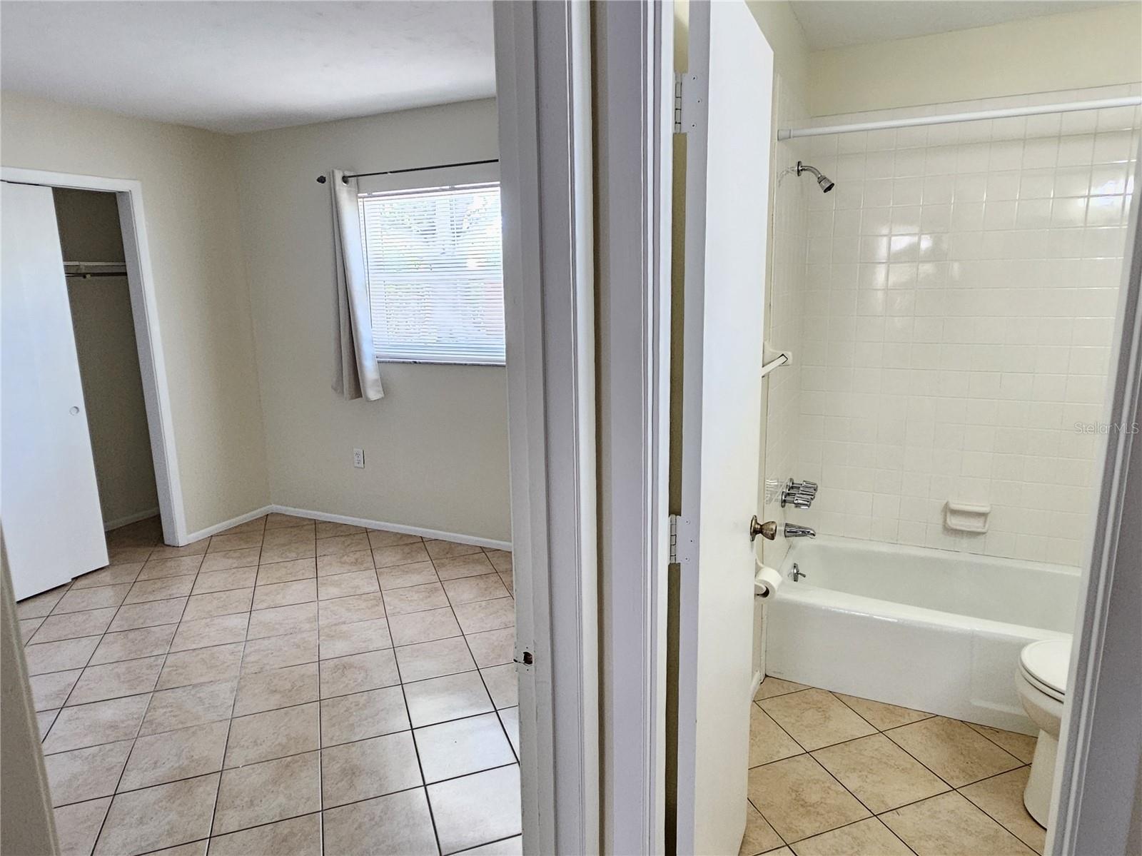 Image 22 of 31 For 105 Base Avenue E