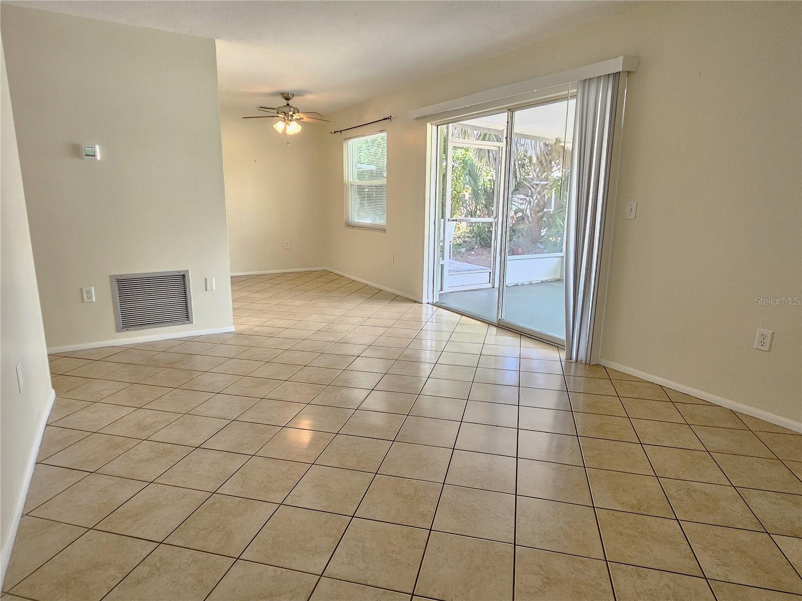 Image 5 of 31 For 105 Base Avenue E