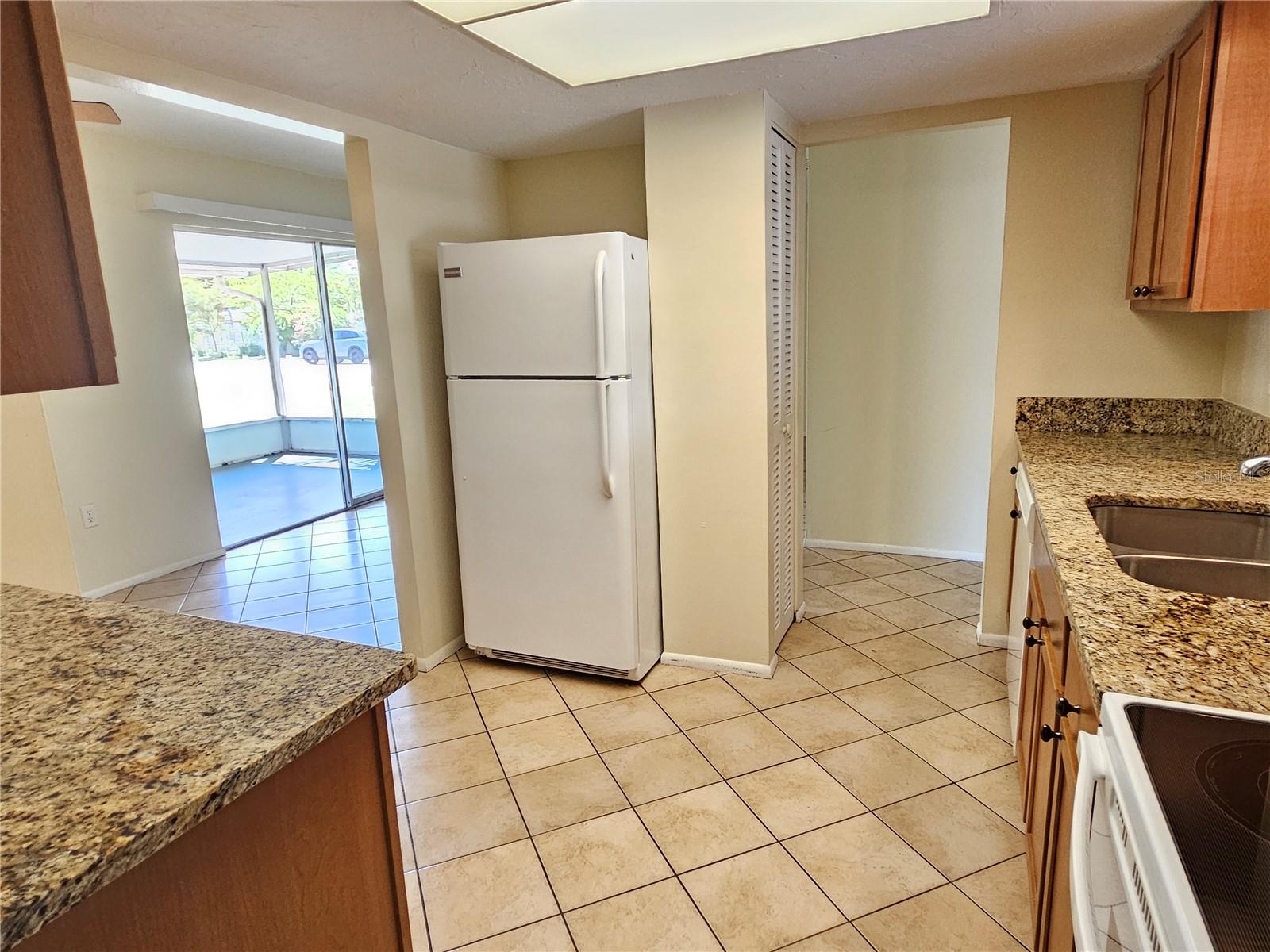 Image 7 of 31 For 105 Base Avenue E