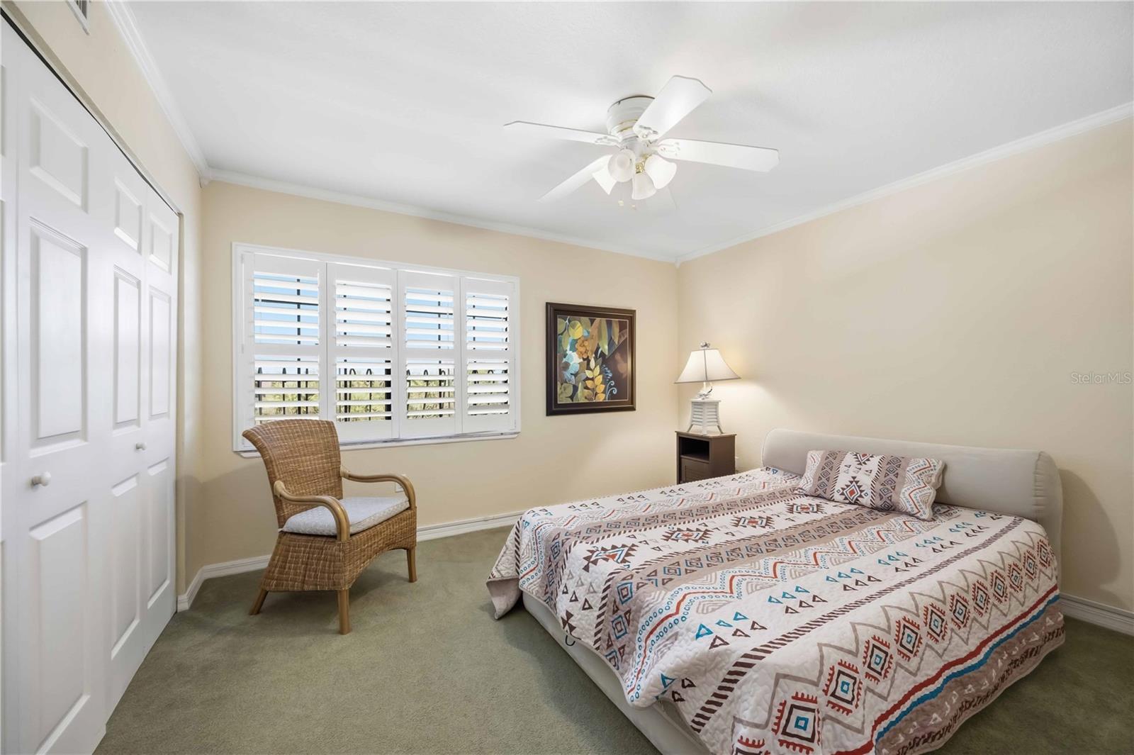 Image 26 of 60 For 23465 Harborview Road 231