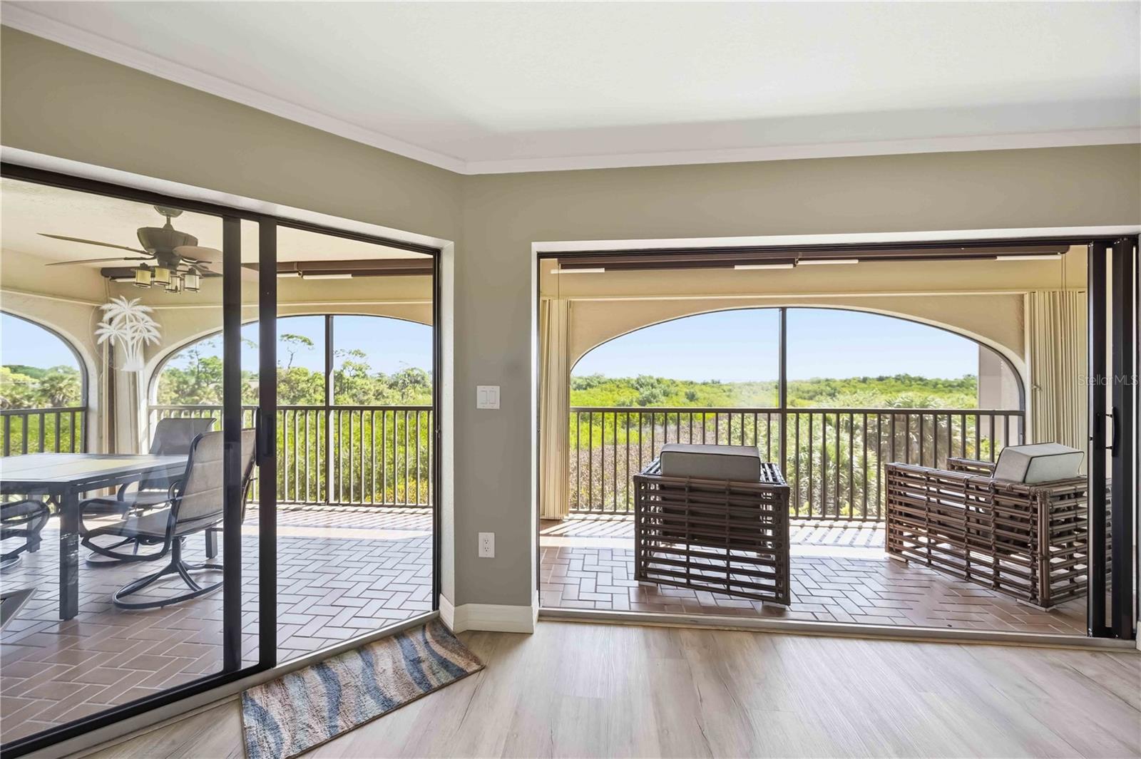 Image 38 of 60 For 23465 Harborview Road 231