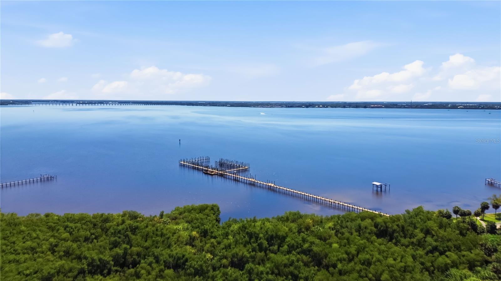 Image 44 of 60 For 23465 Harborview Road 231