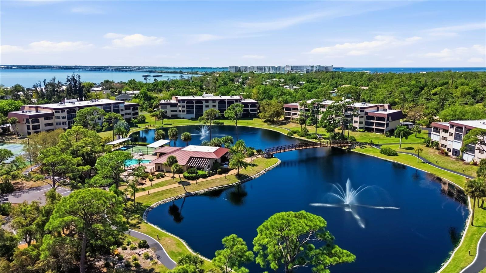 Image 53 of 60 For 23465 Harborview Road 231