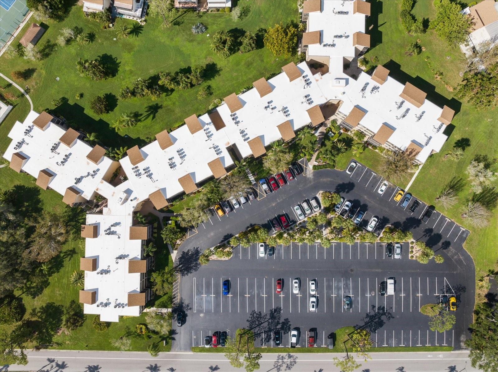 Image 18 of 25 For 612 Bird Bay Drive S 118