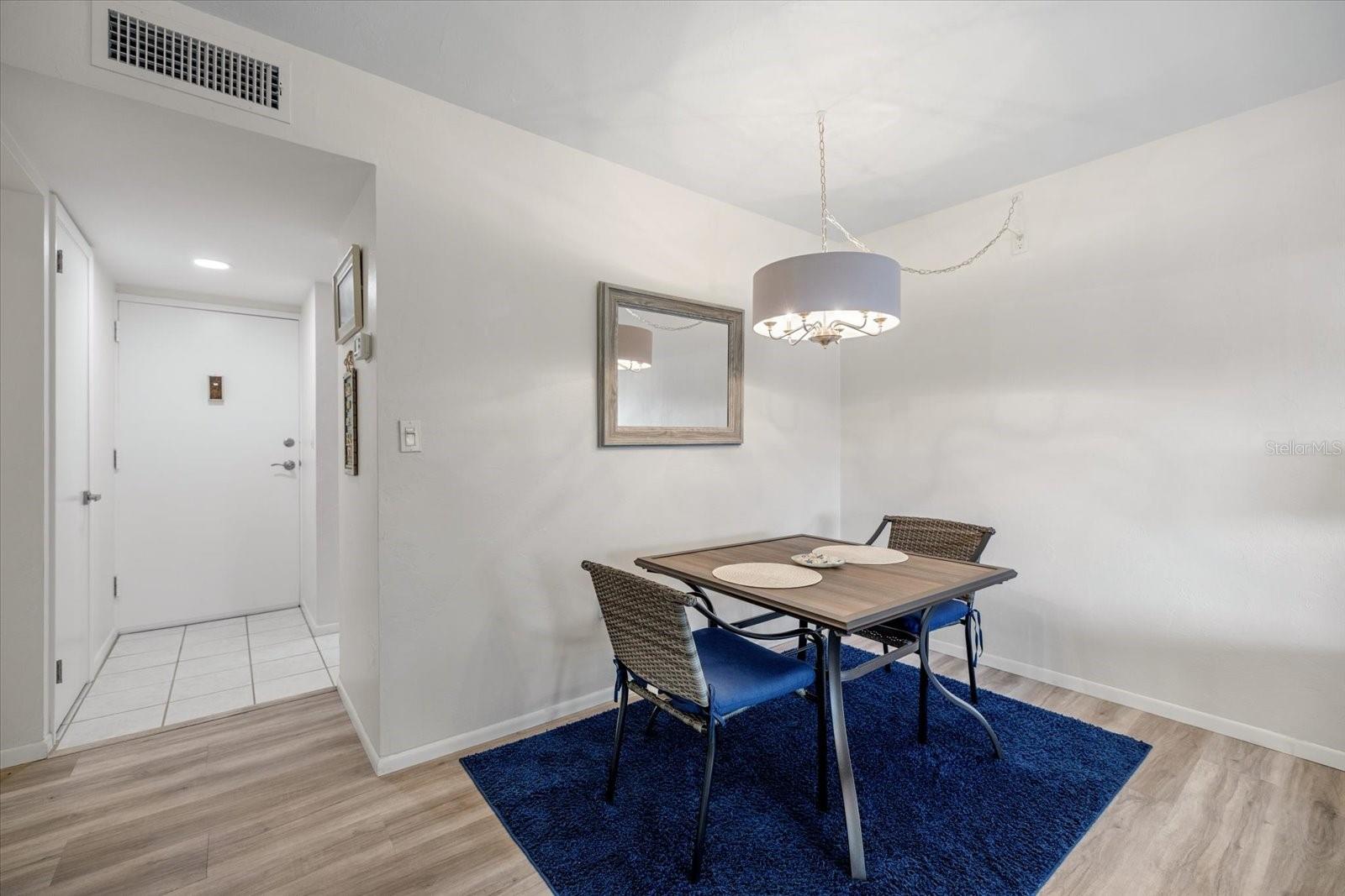 Image 5 of 25 For 612 Bird Bay Drive S 118