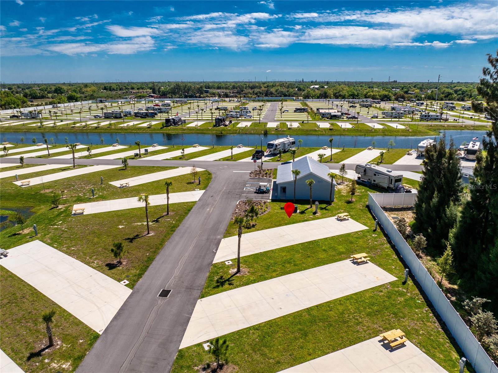 Image 7 of 48 For 443 Horizon Road