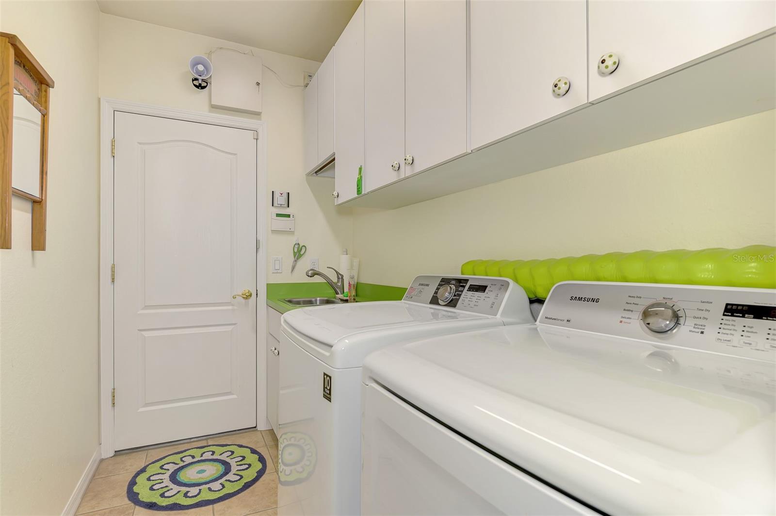 Image 18 of 29 For 1008 Topelis Drive