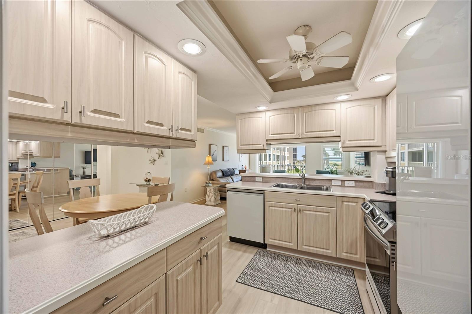 Image 13 of 59 For 1150 Tarpon Center Drive 2h