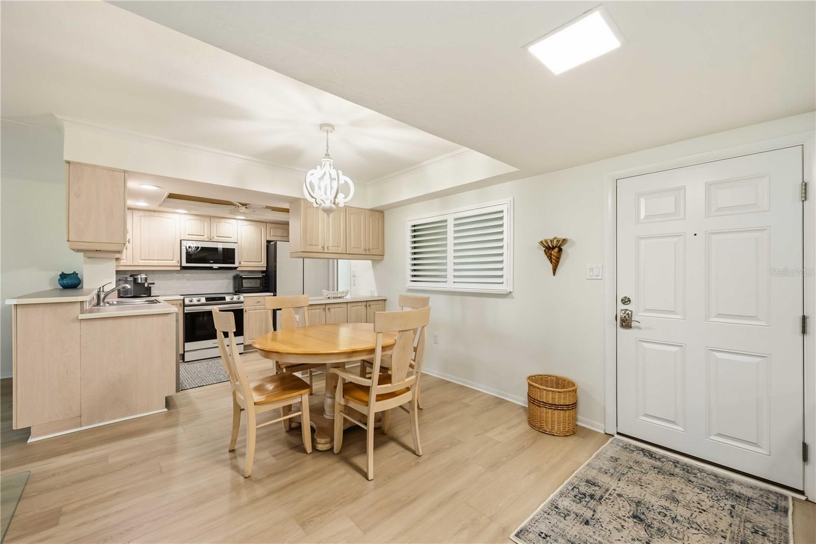 Image 15 of 59 For 1150 Tarpon Center Drive 2h