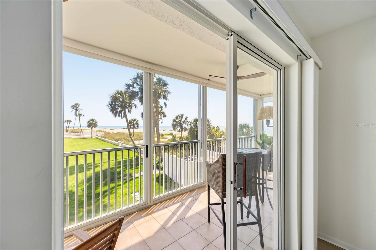 Image 28 of 59 For 1150 Tarpon Center Drive 2h