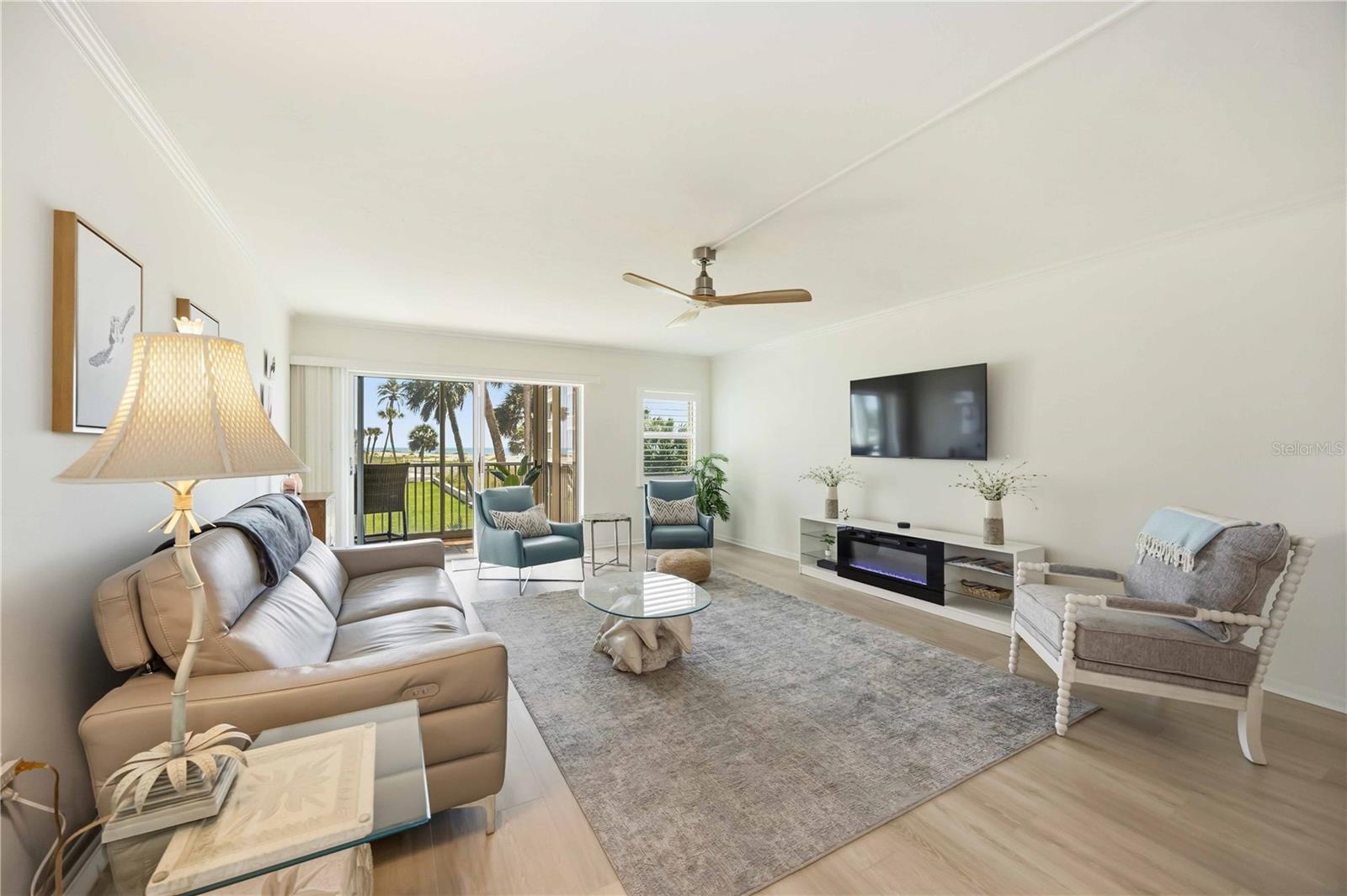 Image 3 of 59 For 1150 Tarpon Center Drive 2h