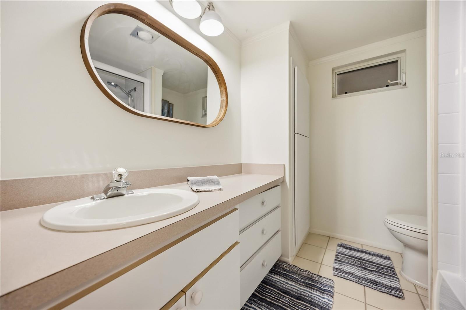 Image 31 of 59 For 1150 Tarpon Center Drive 2h