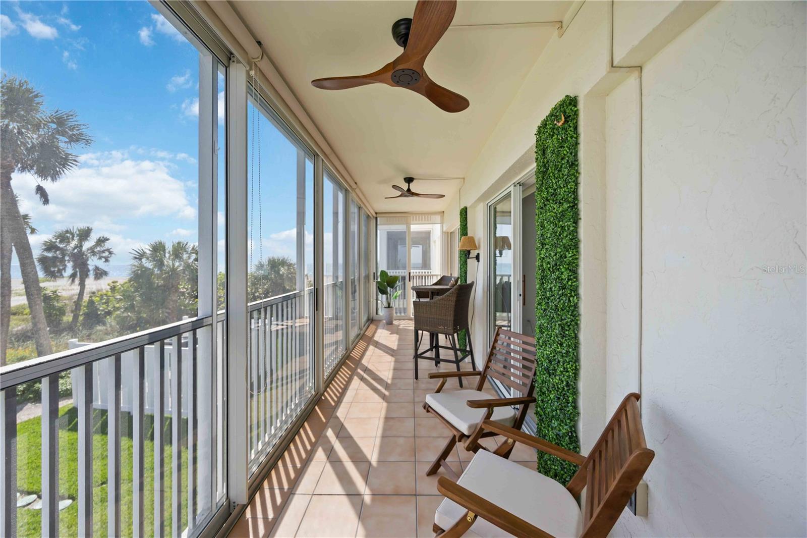 Image 36 of 59 For 1150 Tarpon Center Drive 2h