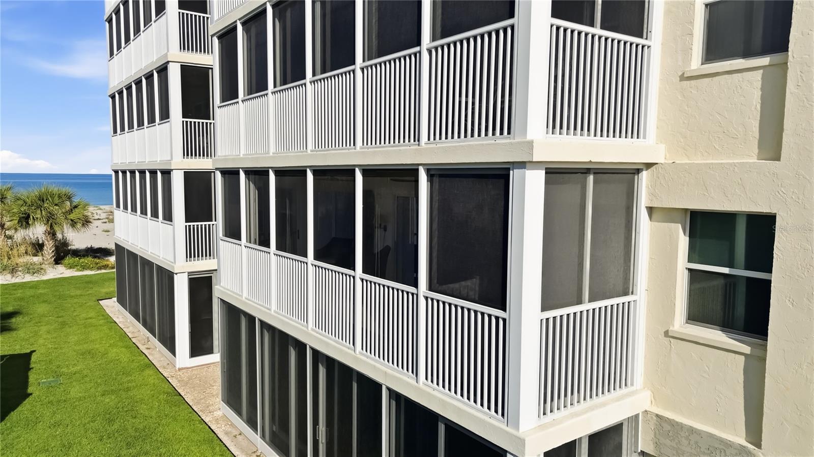 Image 45 of 59 For 1150 Tarpon Center Drive 2h