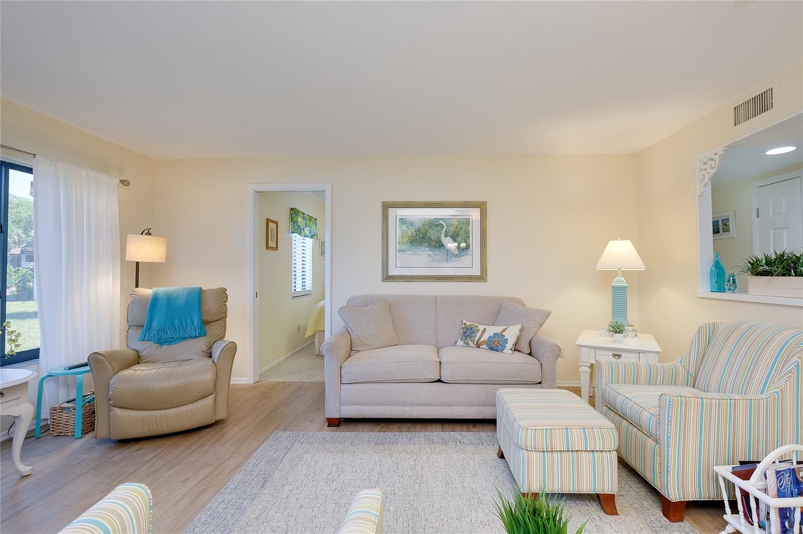 Image 13 of 62 For 806 Capri Isles Boulevard 109