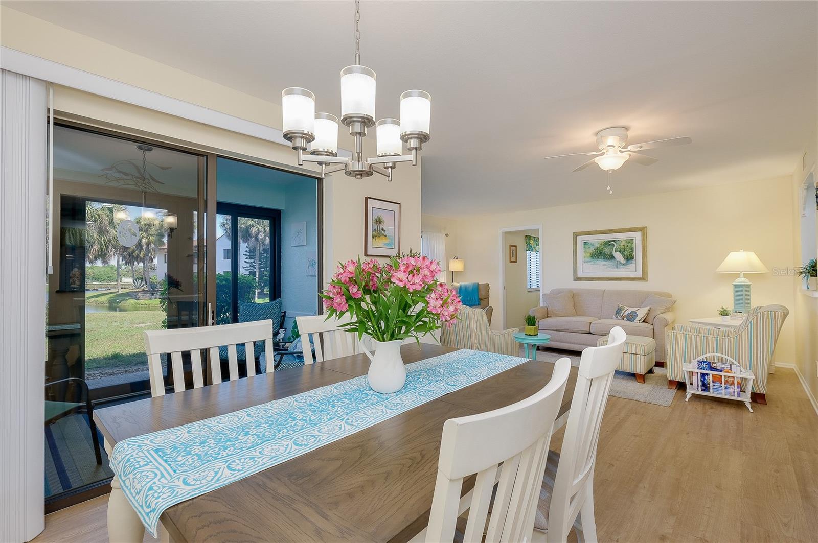 Image 22 of 62 For 806 Capri Isles Boulevard 109