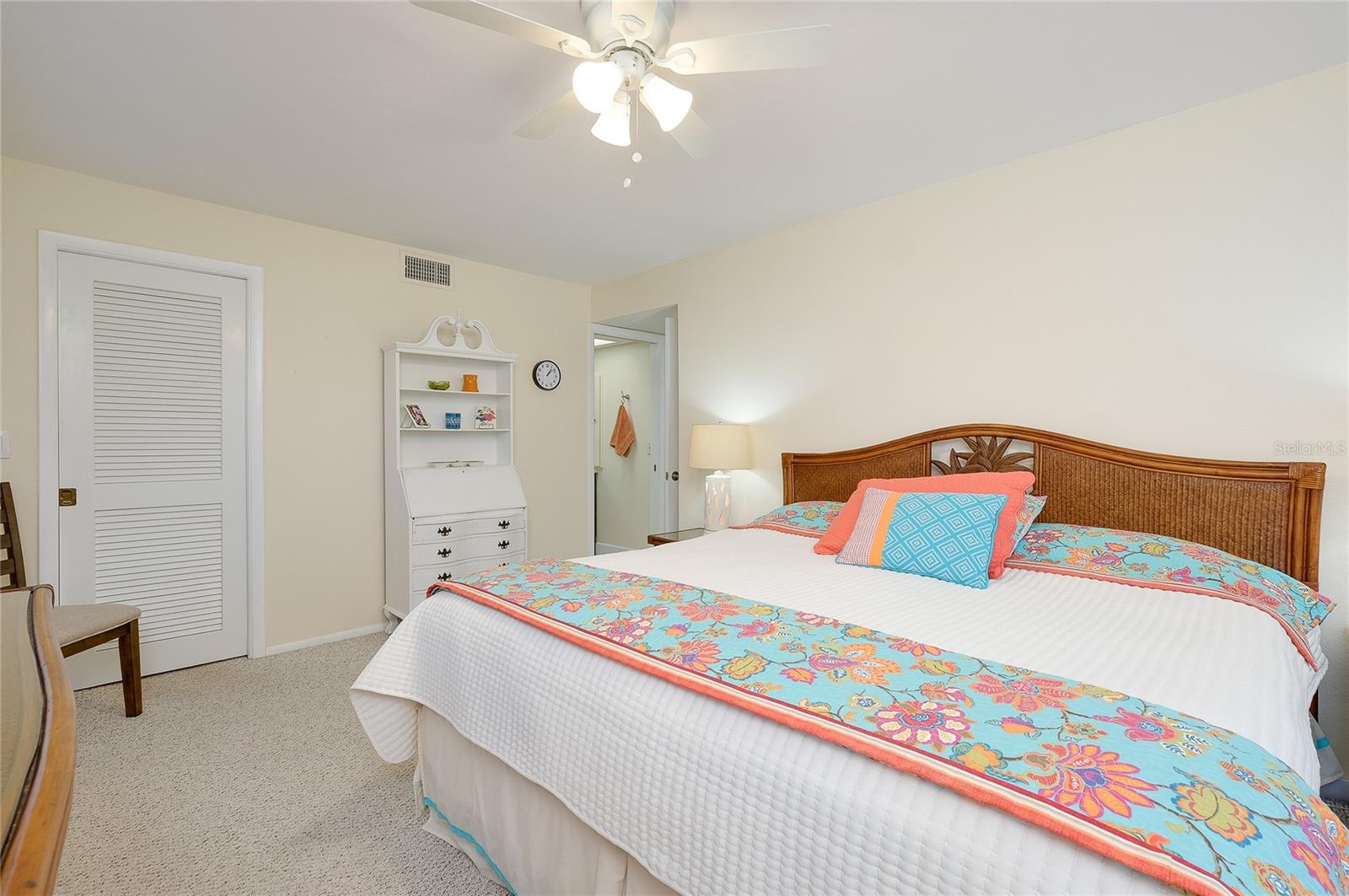 Image 30 of 62 For 806 Capri Isles Boulevard 109