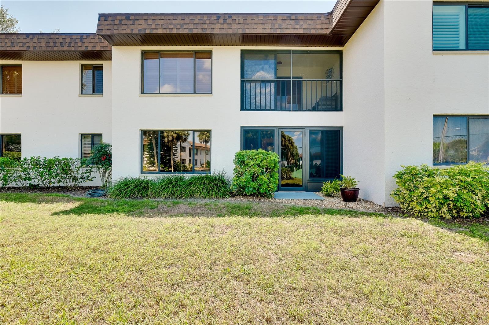 Image 42 of 62 For 806 Capri Isles Boulevard 109