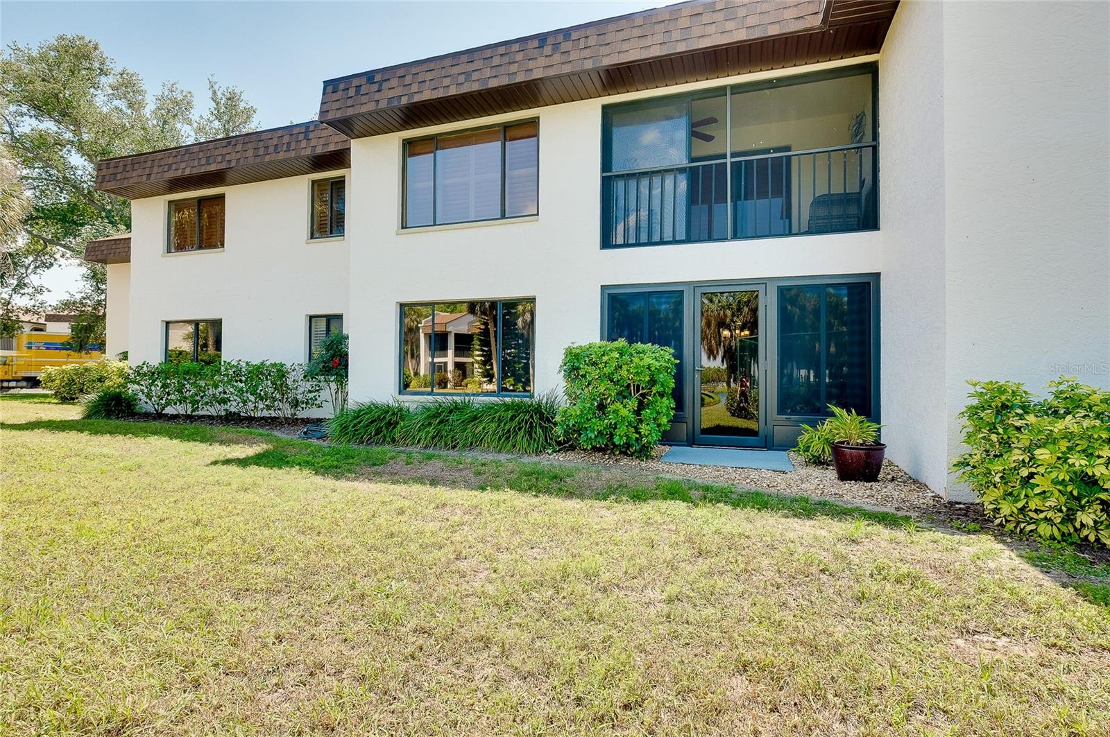 Image 43 of 62 For 806 Capri Isles Boulevard 109