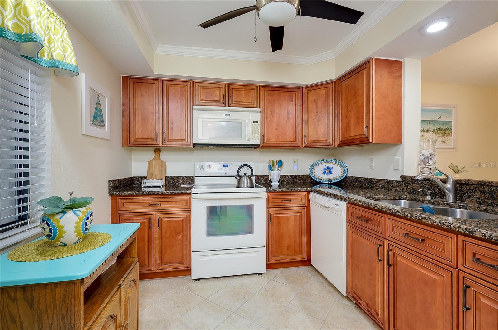 Image 7 of 62 For 806 Capri Isles Boulevard 109