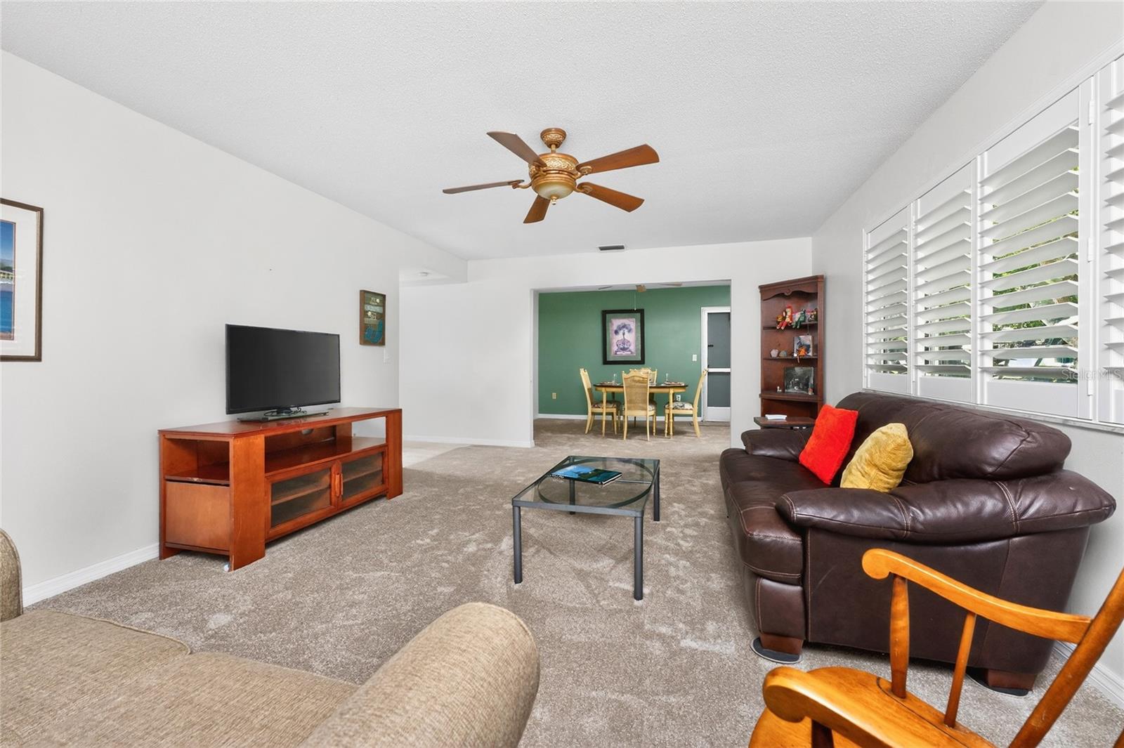 Image 11 of 71 For 3972 Overlook Bend 28