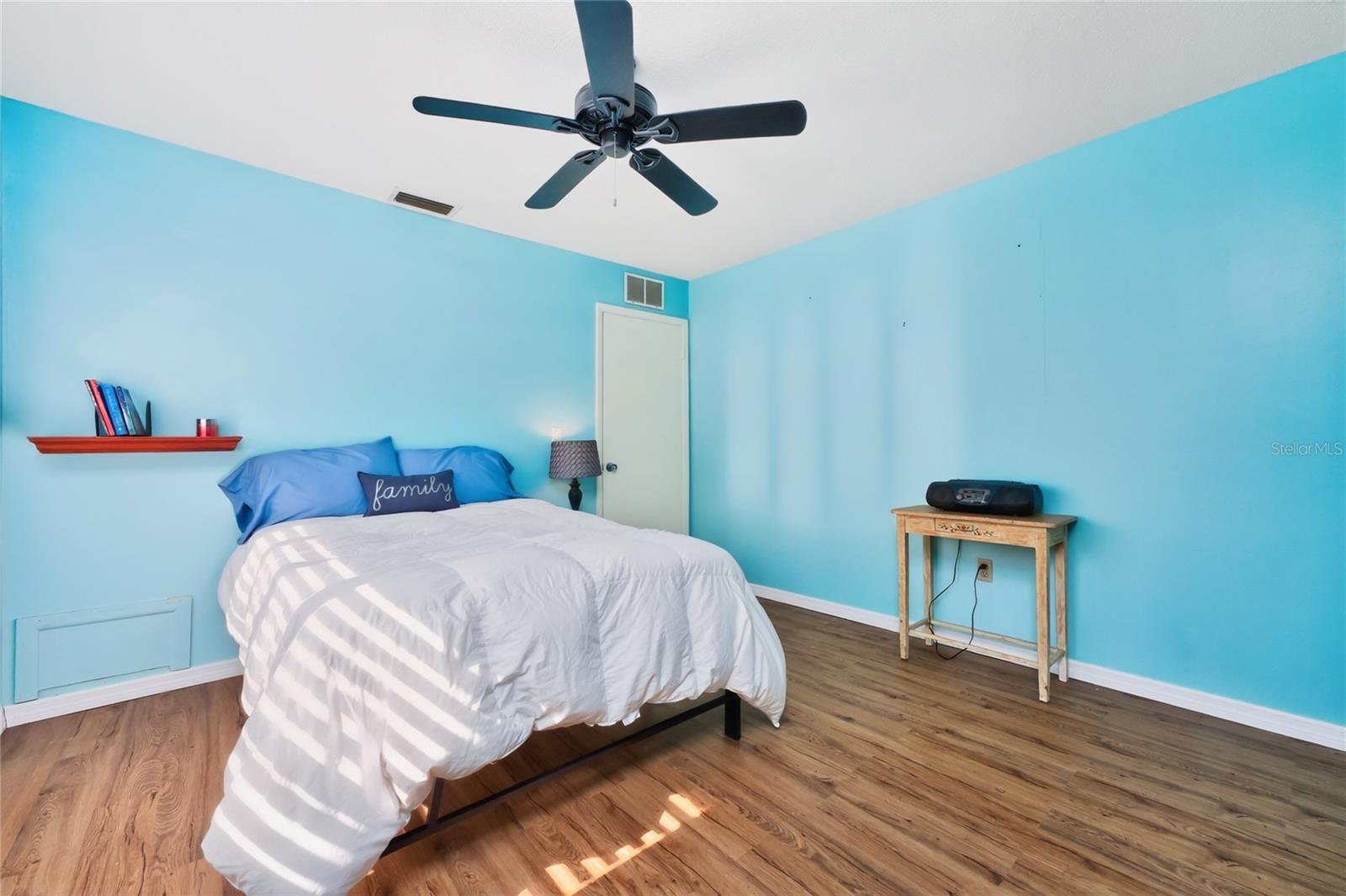 Image 21 of 71 For 3972 Overlook Bend 28