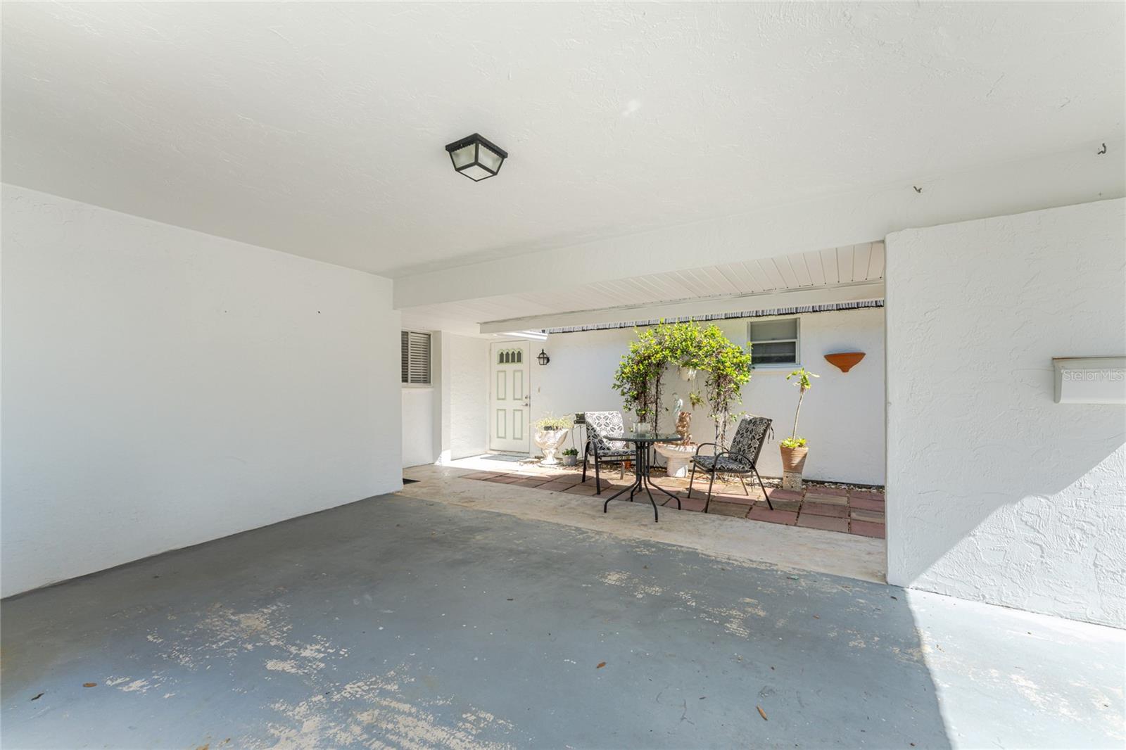 Image 31 of 71 For 3972 Overlook Bend 28