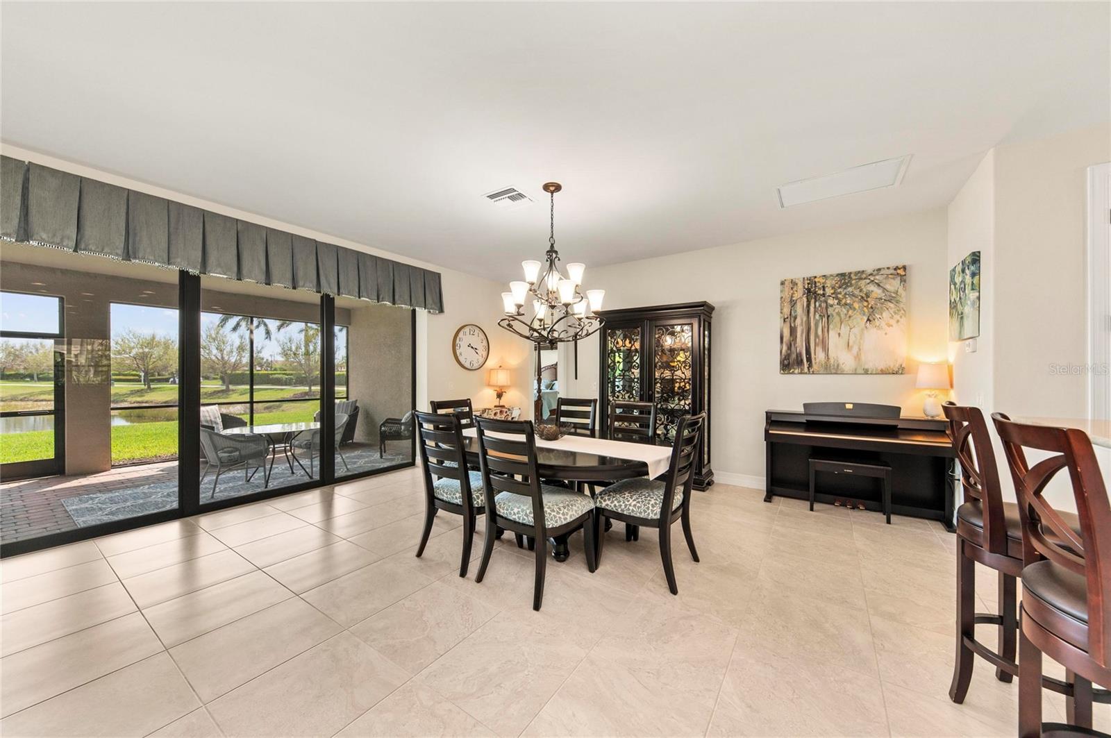 Image 14 of 100 For 13785 Tomaro Street