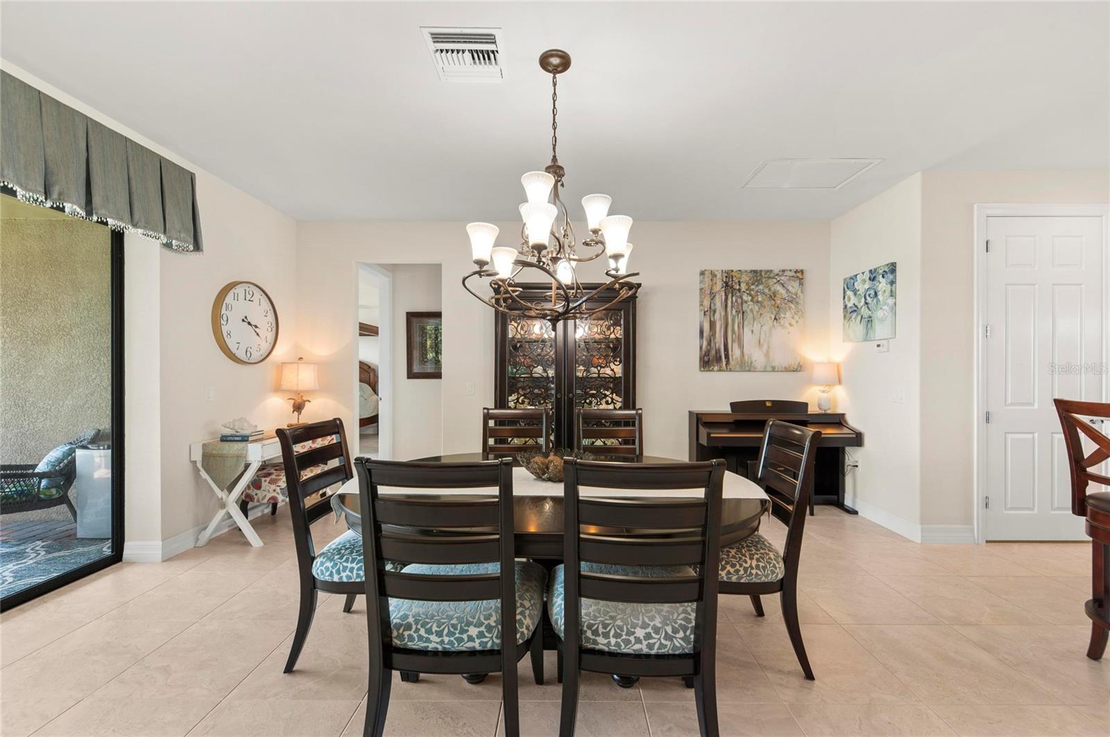 Image 15 of 100 For 13785 Tomaro Street