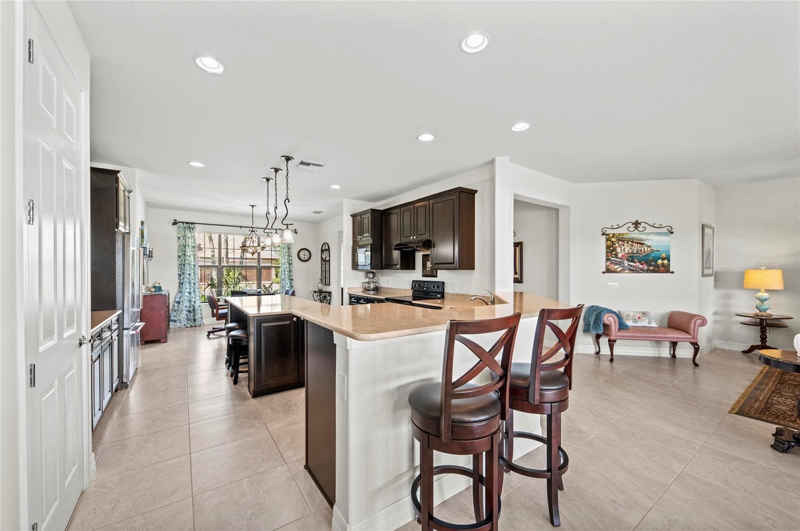 Image 22 of 100 For 13785 Tomaro Street