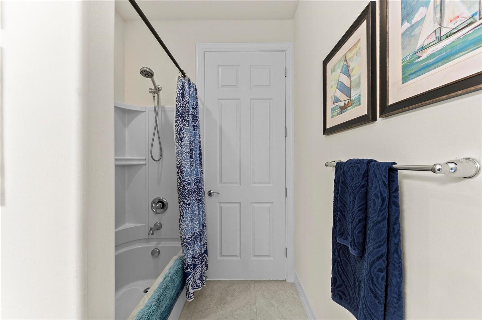 Image 52 of 100 For 13785 Tomaro Street