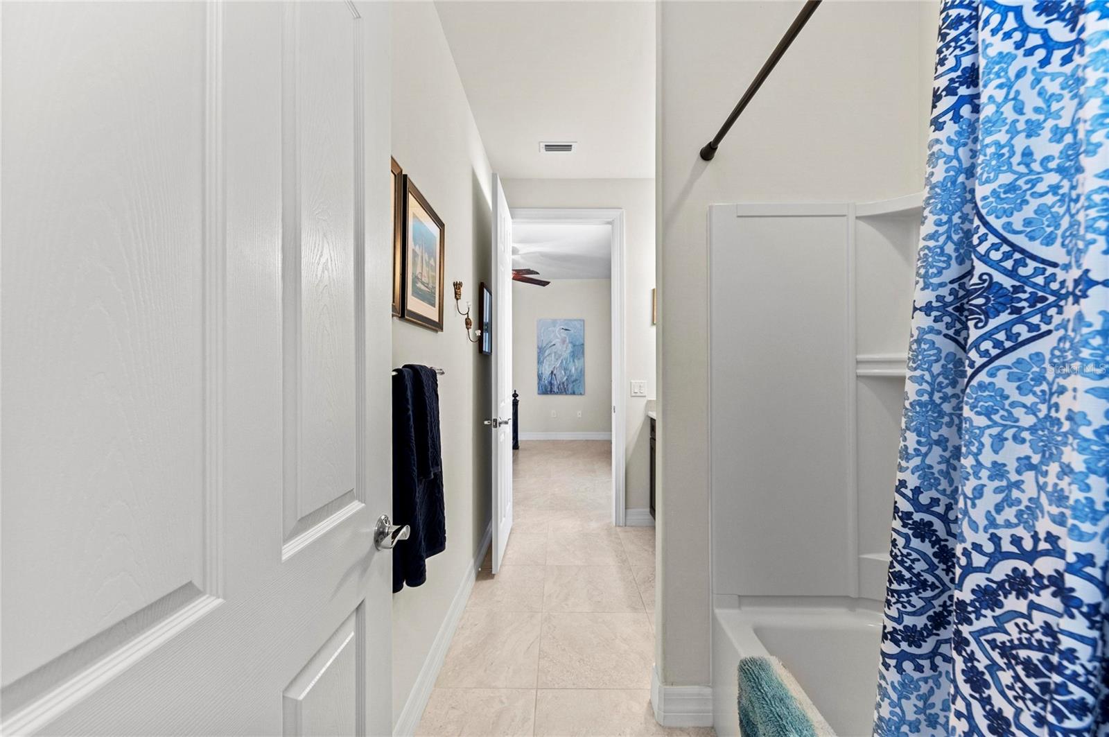 Image 54 of 100 For 13785 Tomaro Street