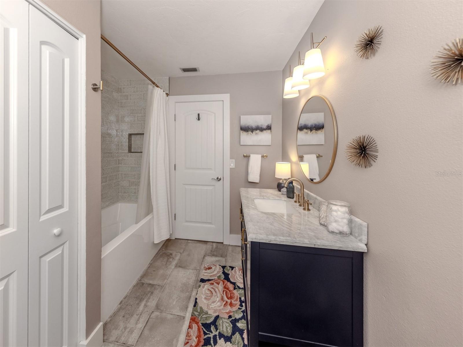 Image 24 of 27 For 511 Rubens Drive 511