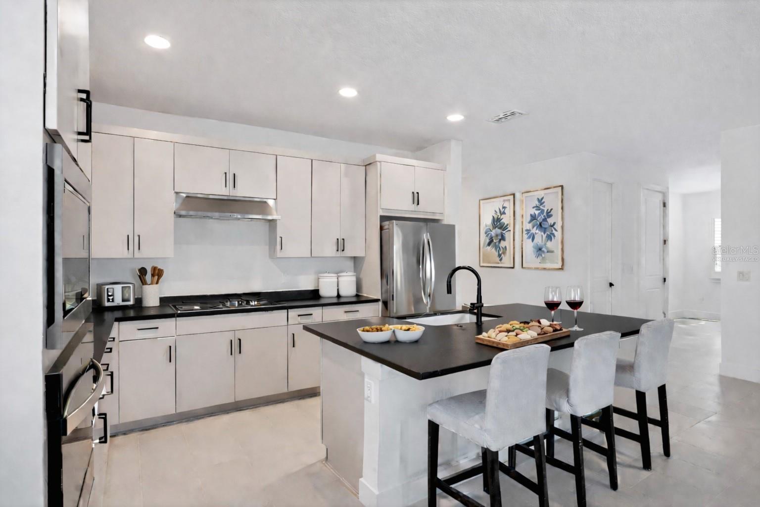 Image 12 of 45 For 18575 Midsummer Place