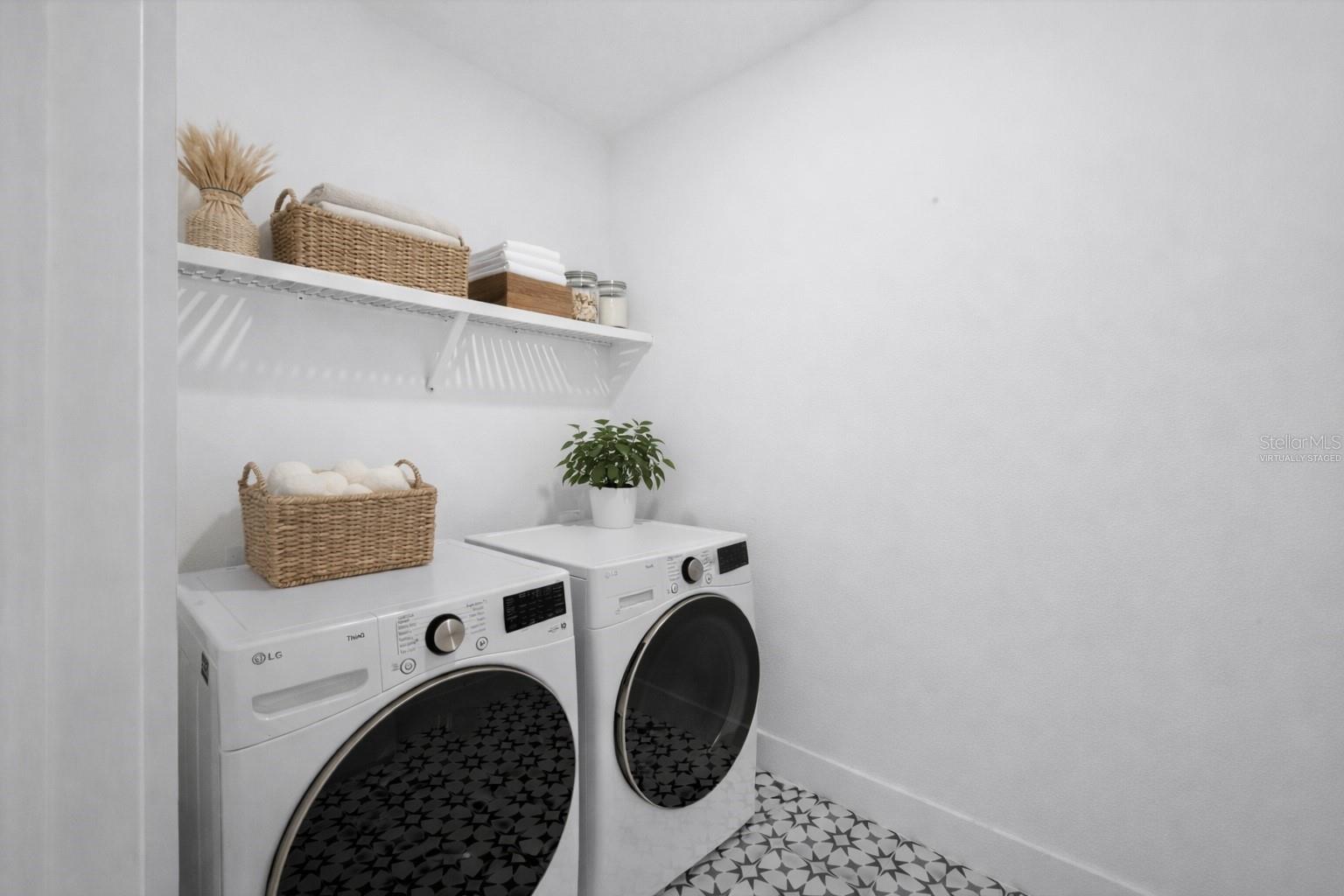 Image 25 of 45 For 18575 Midsummer Place