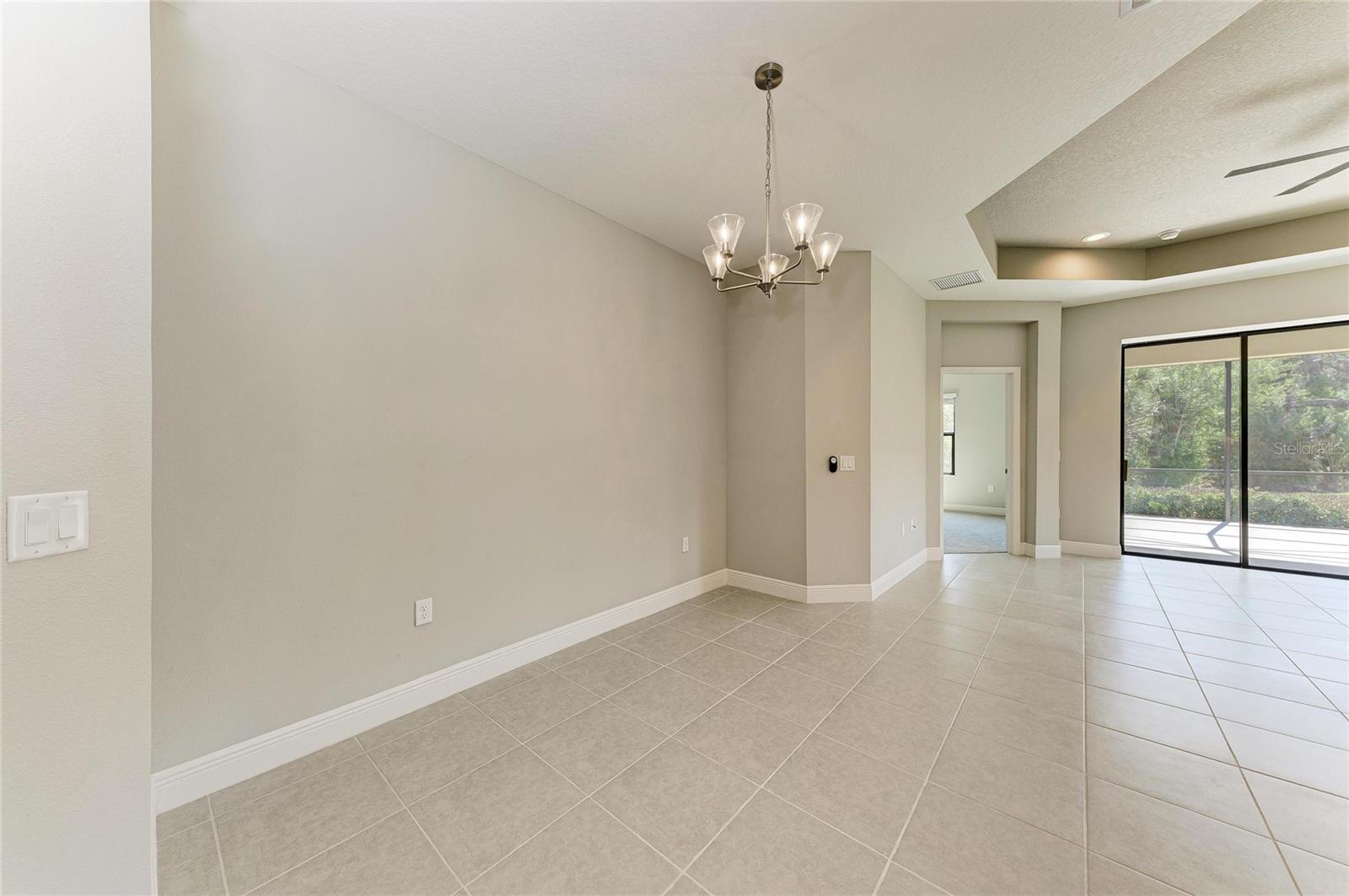 Image 16 of 52 For 328 Casalino Drive