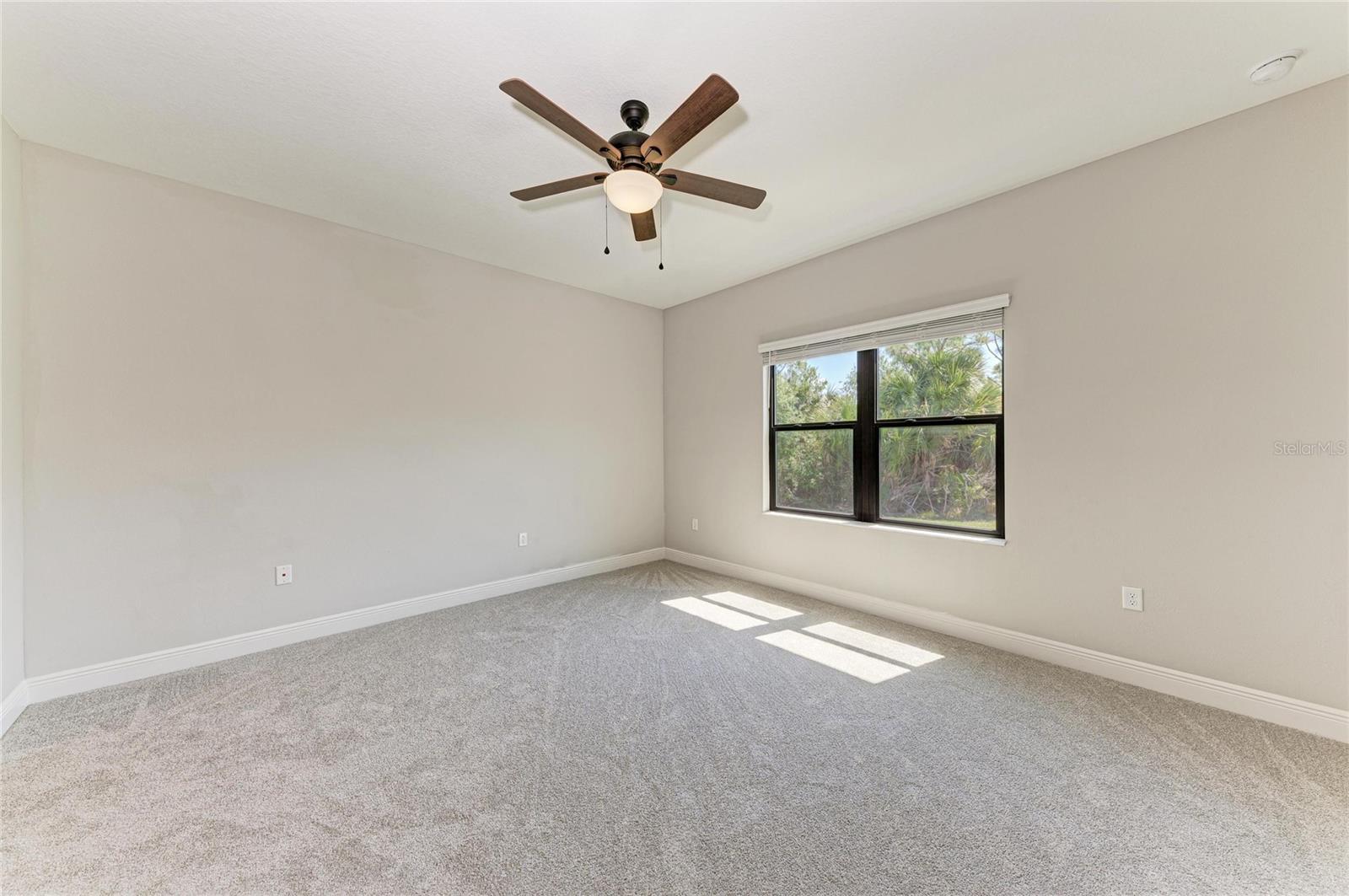 Image 18 of 52 For 328 Casalino Drive