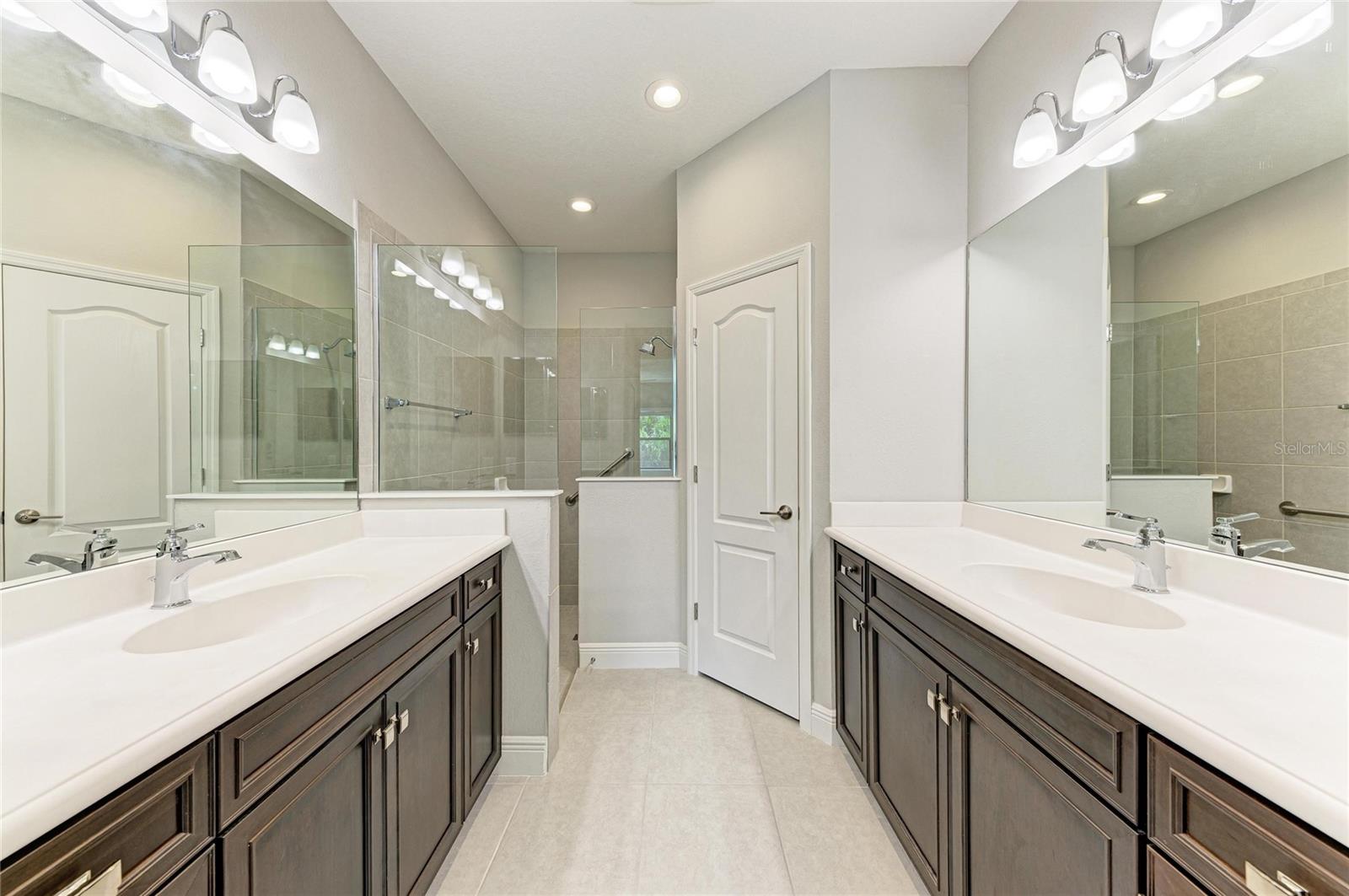 Image 23 of 52 For 328 Casalino Drive