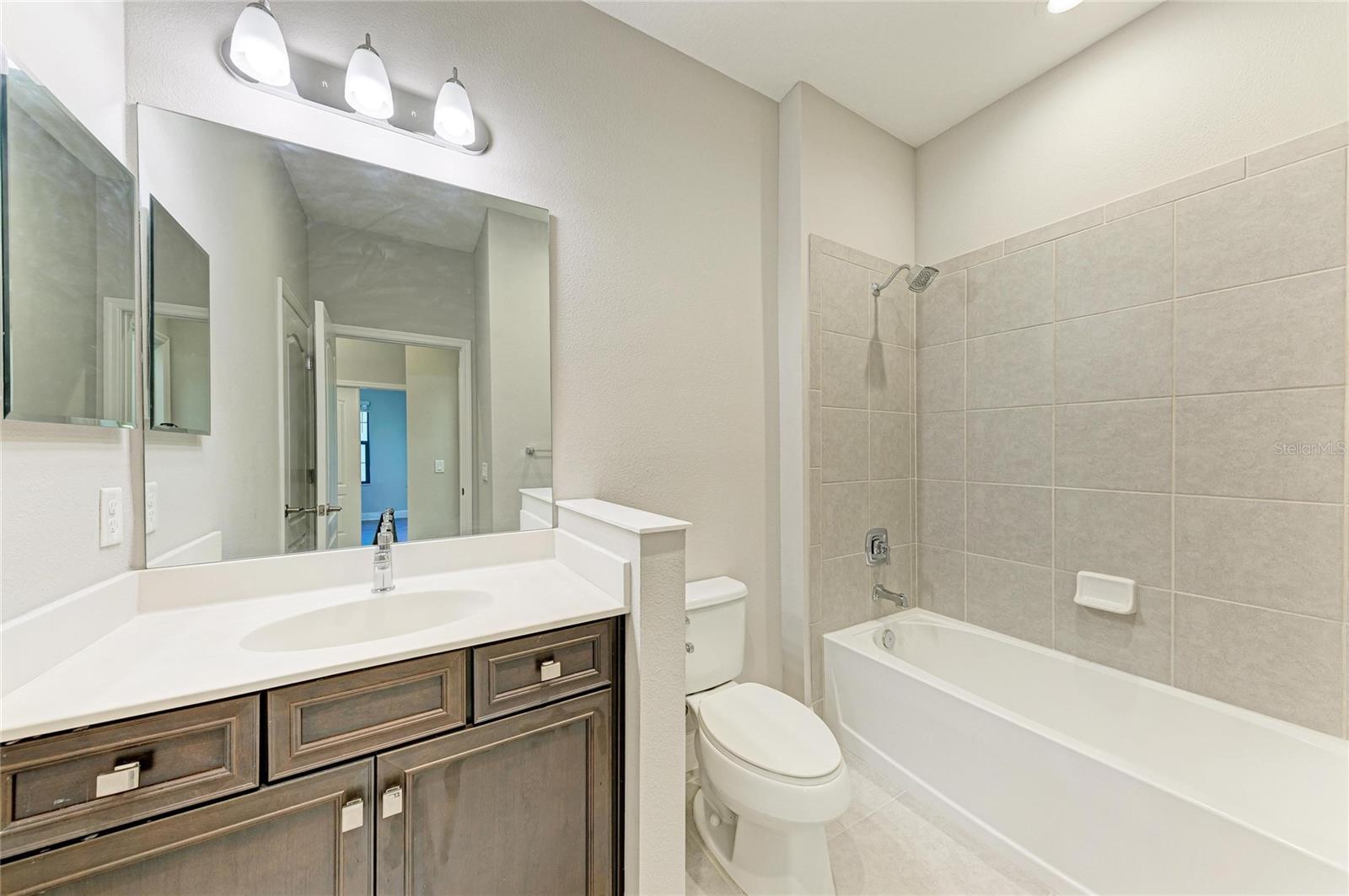 Image 31 of 52 For 328 Casalino Drive