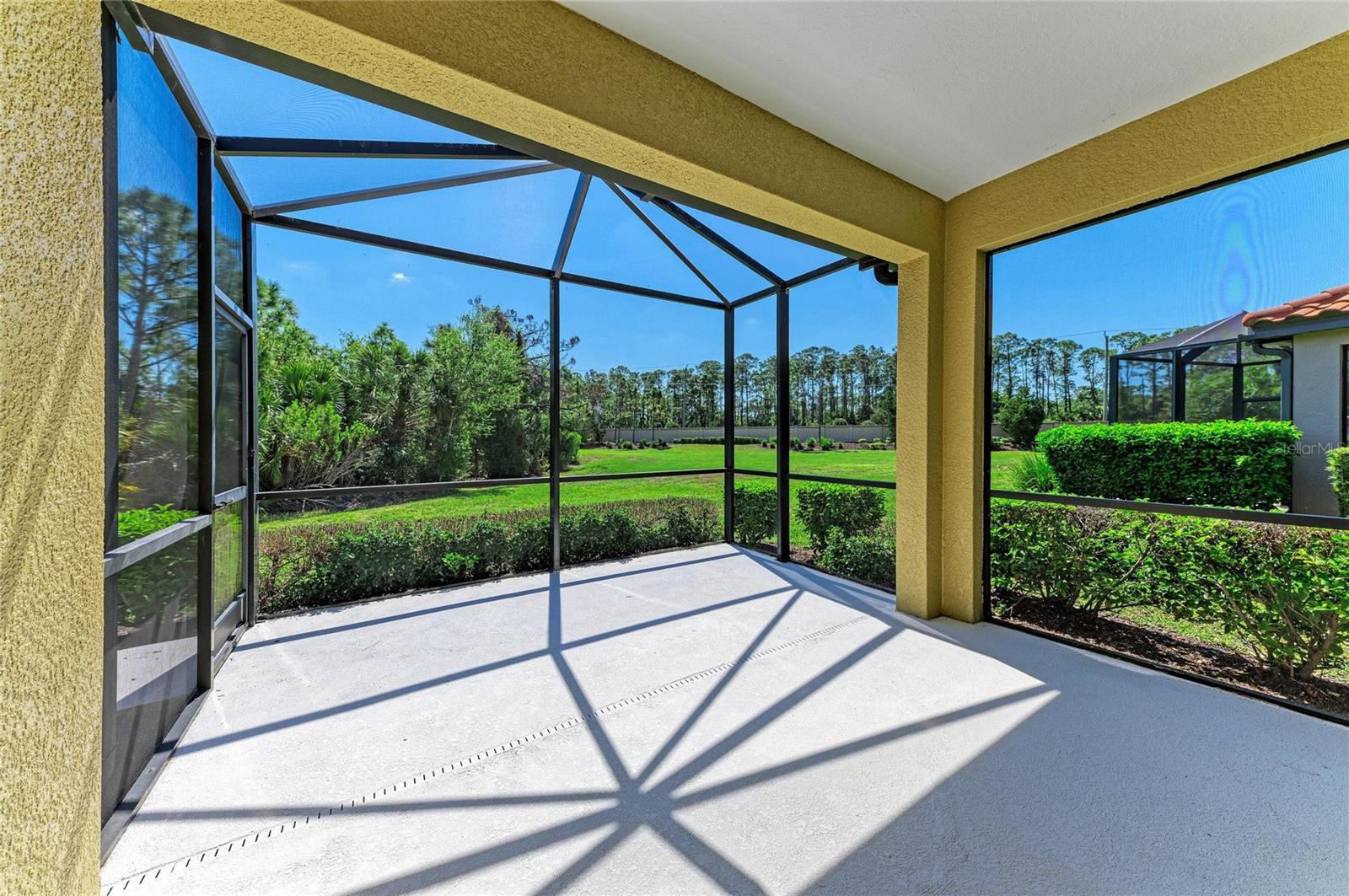 Image 33 of 52 For 328 Casalino Drive