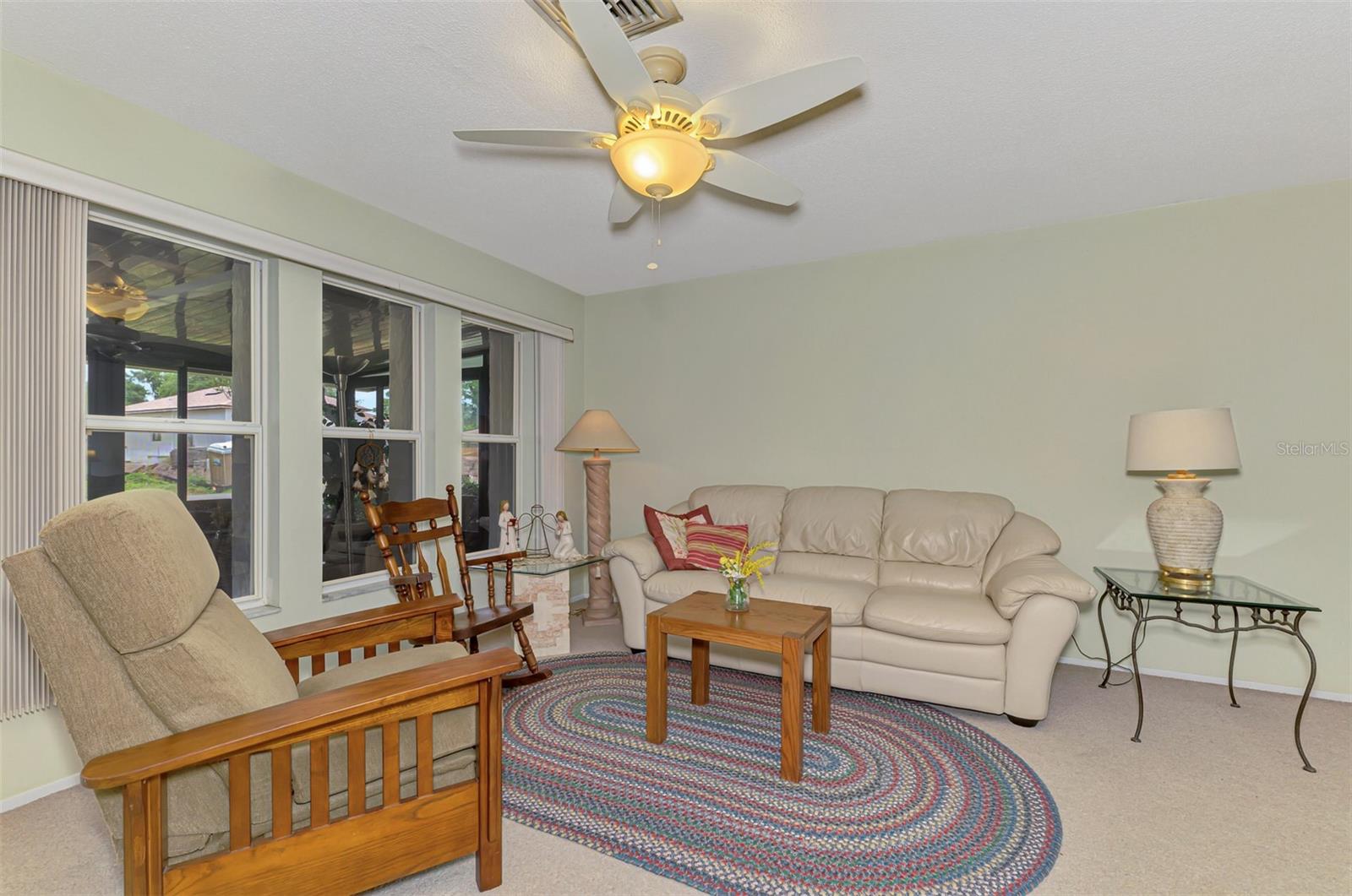 Image 13 of 45 For 581 Crocus Road