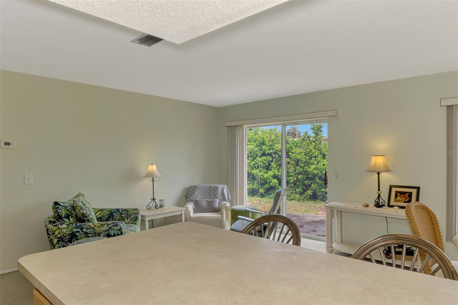 Image 31 of 45 For 581 Crocus Road