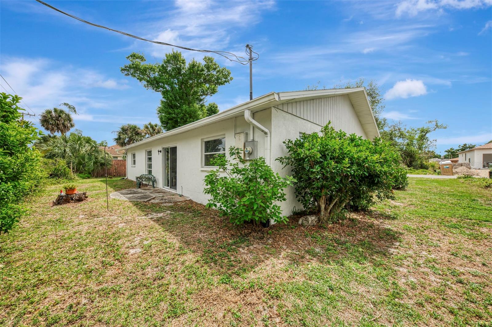 Image 42 of 45 For 581 Crocus Road